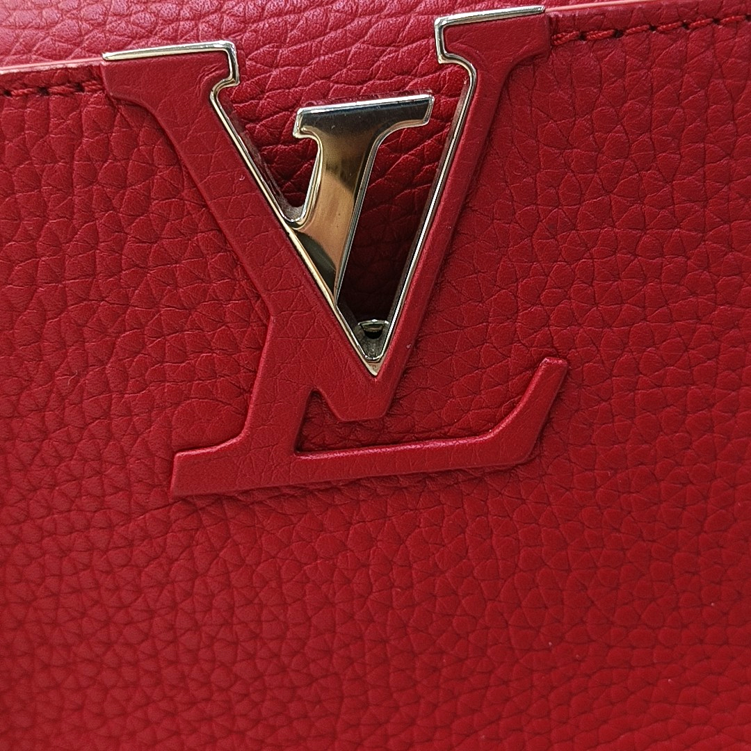 LOUIS VUITTON CAPUCINES Medium Red Leather Diagonal Shoulder Bag with Detachable Strap-(SKU)-958635265
