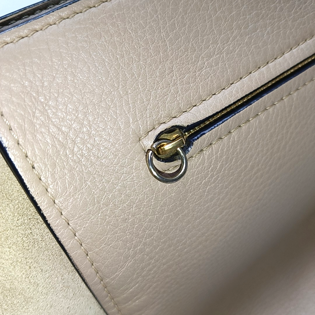 CELINE TRAPEZE Medium size Khaki Cowhide Hammock Bag, Shoulder Bag, Handbag Golden hardware Removable shoulder strap-(SKU)-952129891