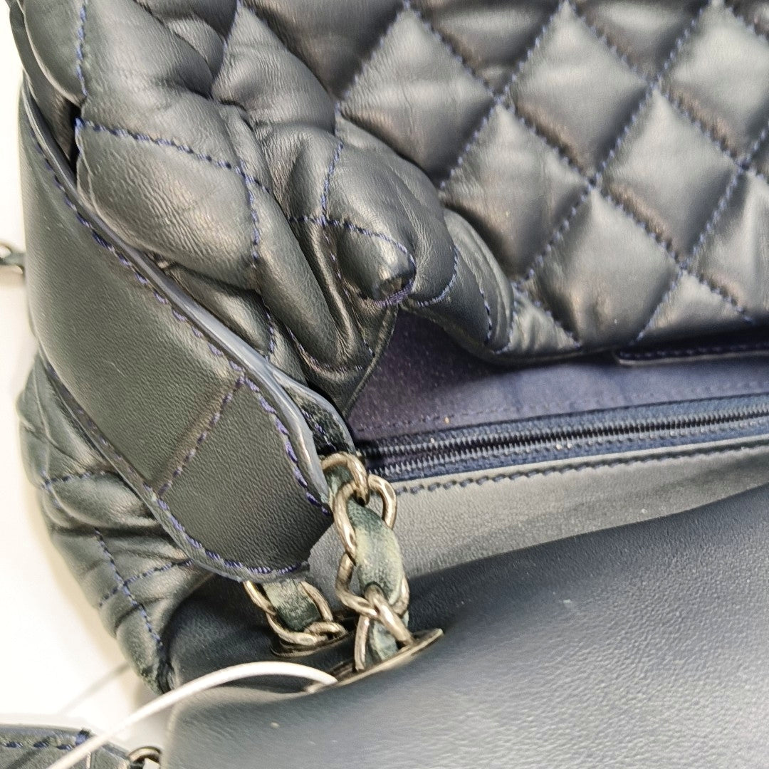 CHANEL CLASSIC FLAP Medium Deep Blue Lamb Skin Cannage Quilted Single Shoulder Bag Crossbody Bag Silver Hardware 18 Clasp-(SKU)-970159990