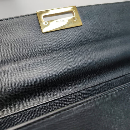 FERRAGAMO Kelly Black leather handbag Golden hardware-(SKU)-943448545