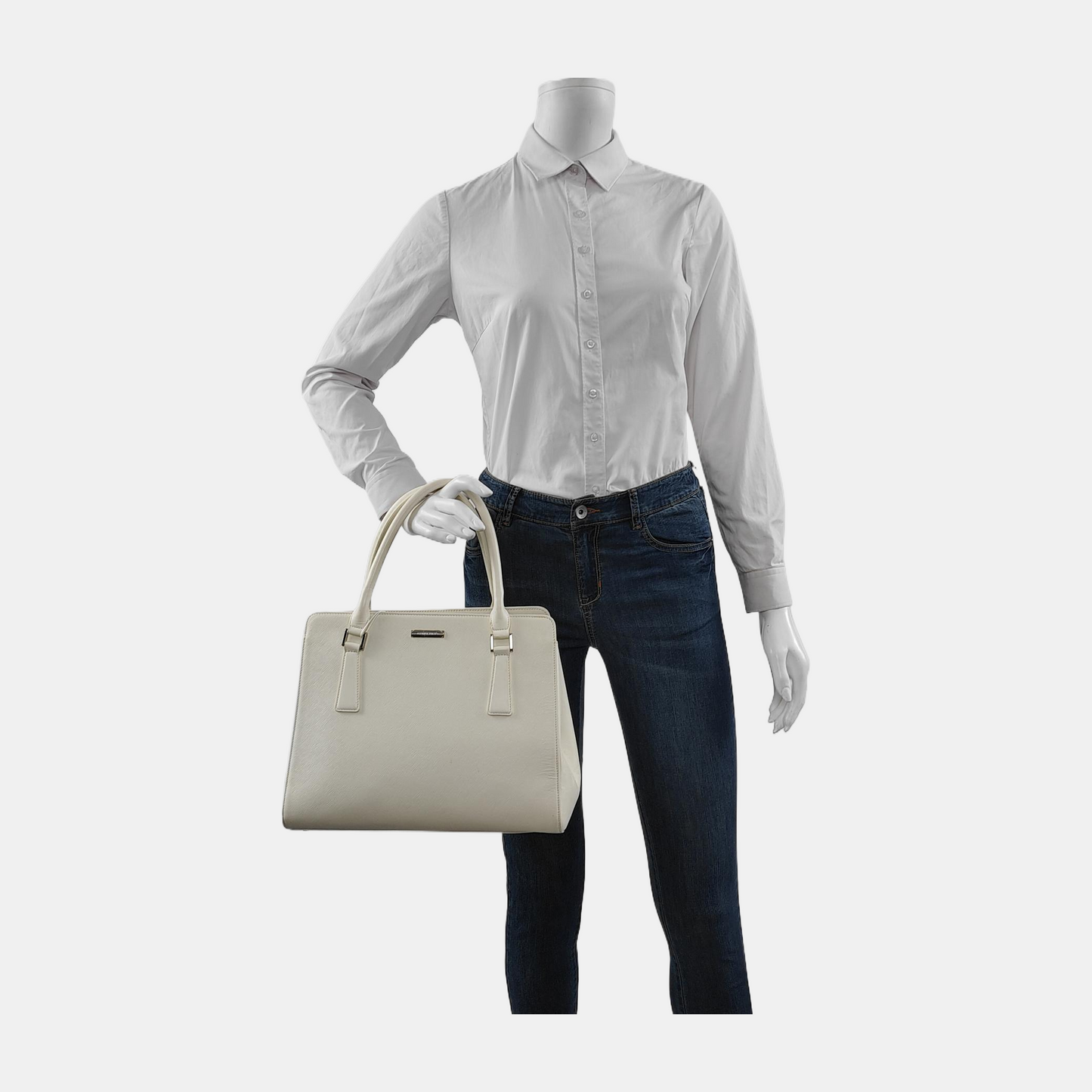 BURBERRY Tote bag Small size White Cowhide Textured Handbag Silver Hardware-(SKU)-946077428