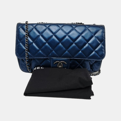 CHANEL CLASSIC FLAP Medium Dark Blue Calfskin Quilted Matelassé Shoulder Bag Rutenium Hardware 22 Clasp-(SKU)-946830693
