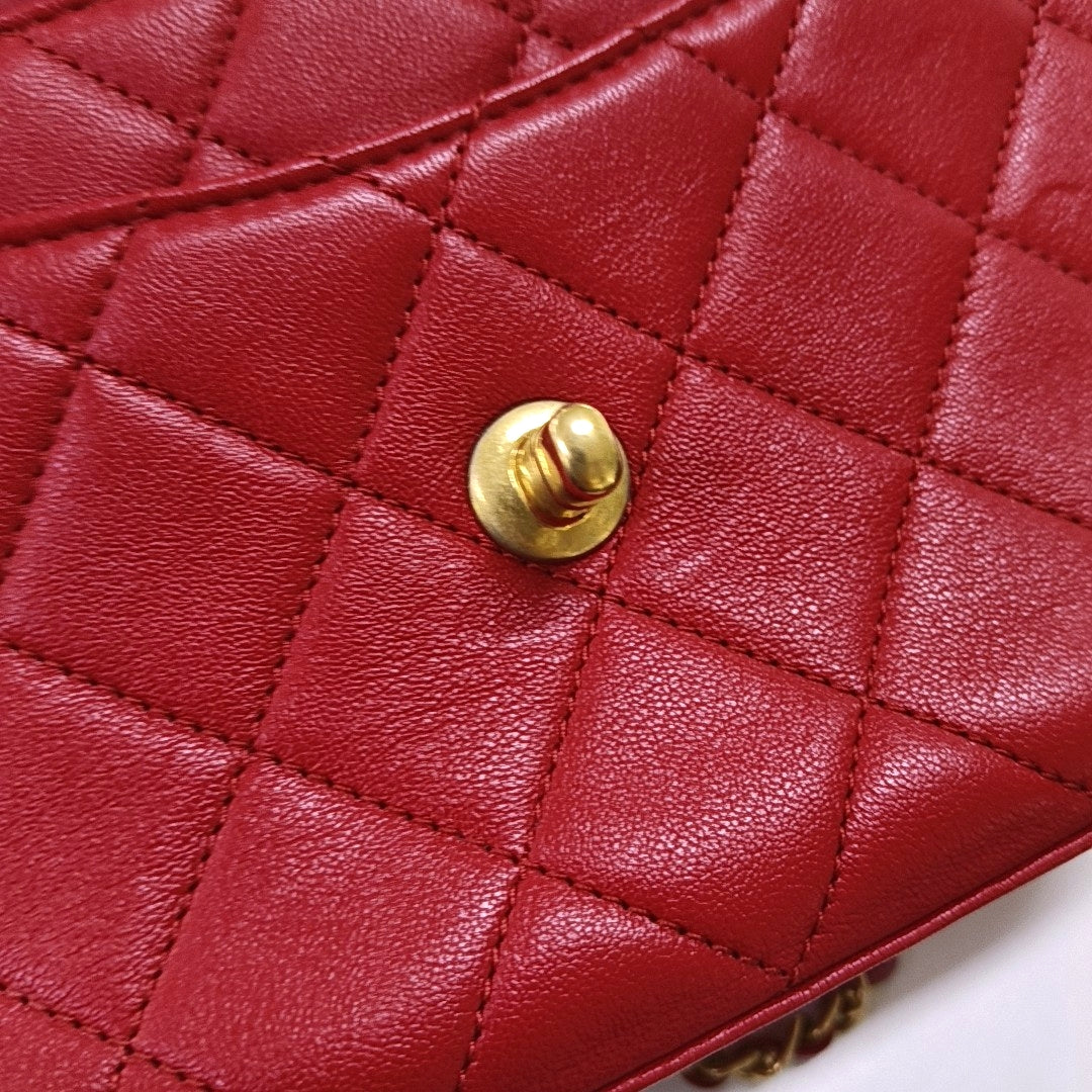 CHANEL CHAIN INFINITY TOP HANDLE Medium Size Red Grained Leather Quilted Shoulder Bag Handbag Crossbody Bag Detachable Strap Golden Hardware 28cm-(SKU)-969743804