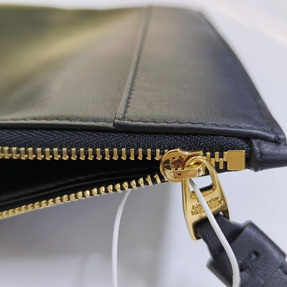 Alexander McQUEEN mini Black cowhide embossed clutch bag Golden hardware-(SKU)-954708268