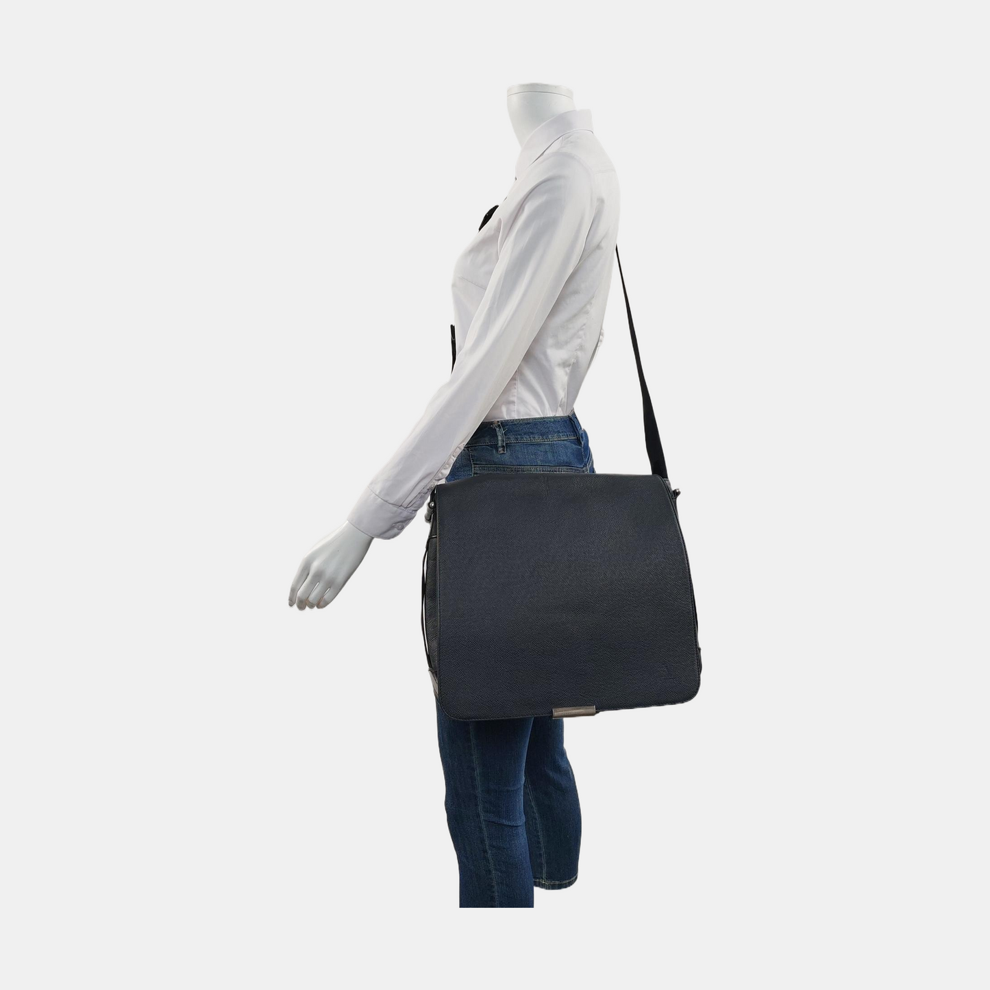 LOUIS VUITTON VIKTOR Black Cowhide Single Shoulder Bag Crossbody Bag Silver Hardware-(SKU)-955690536