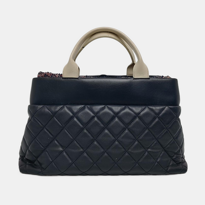 CHANEL PORTOBELLO Blue Calfskin Quilted Matelassé Shoulder Bag Crossbody Bag Handbag Rutenium Hardware 22 Clasp-(SKU)-958286214