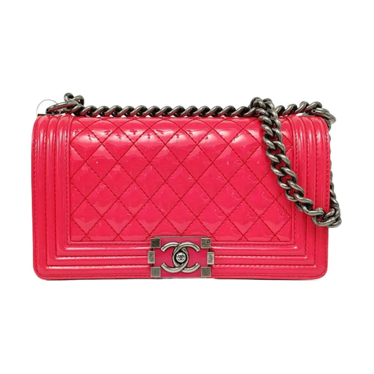 CHANEL BOY CHANEL Medium Pink Patent Leather Quilted Shoulder Bag with Chain Strap, Palladium Hardware, 17 Flap, Removable Shoulder Strap-(SKU)-958774590