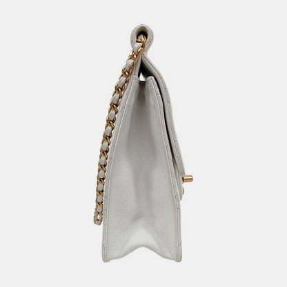 CHANEL CHIC PEARLS FLAP White Lamb Skin Quilted Single Shoulder Bag with Gold Hardware, 27 Clasp, Complete Accessories-(SKU)-959333982