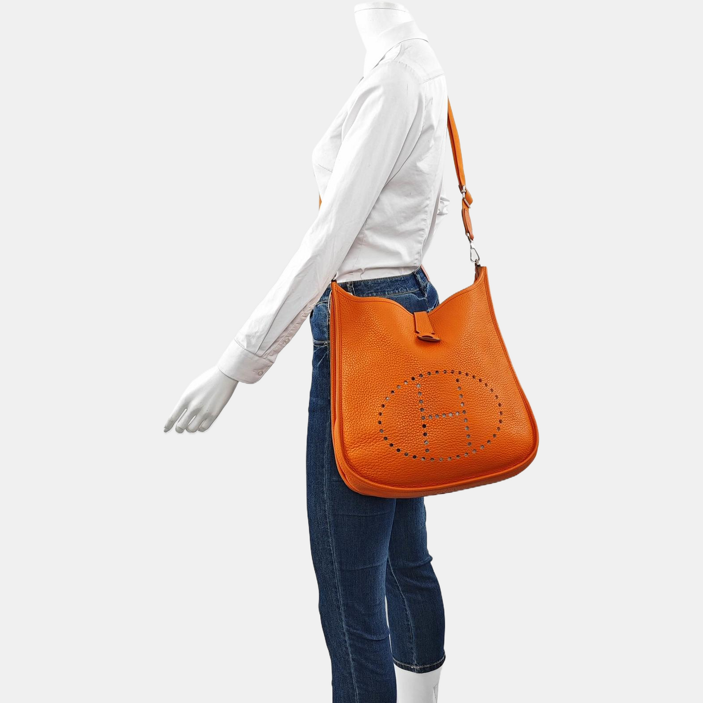 HERMÈS Evelyne GM Hermes orange Clemence leather Evelyne GM bag crossbody bag with handle, silver hardware, embossed H, removable shoulder strap-(SKU)-961912745