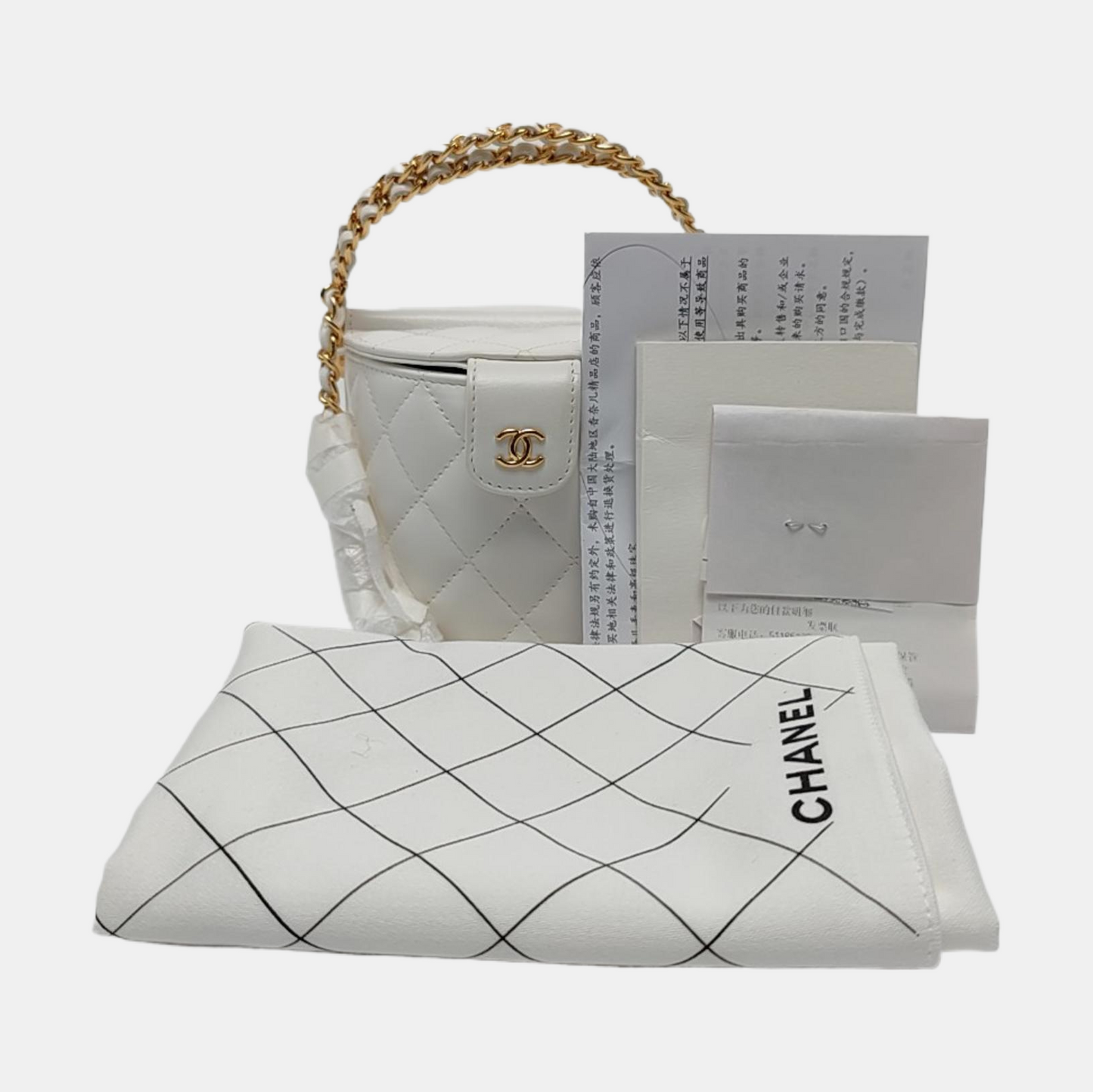 CHANEL ROUND VANITY white lambskin quilted diamond pattern crossbody bag shoulder bag gold hardware-(SKU)-966962646