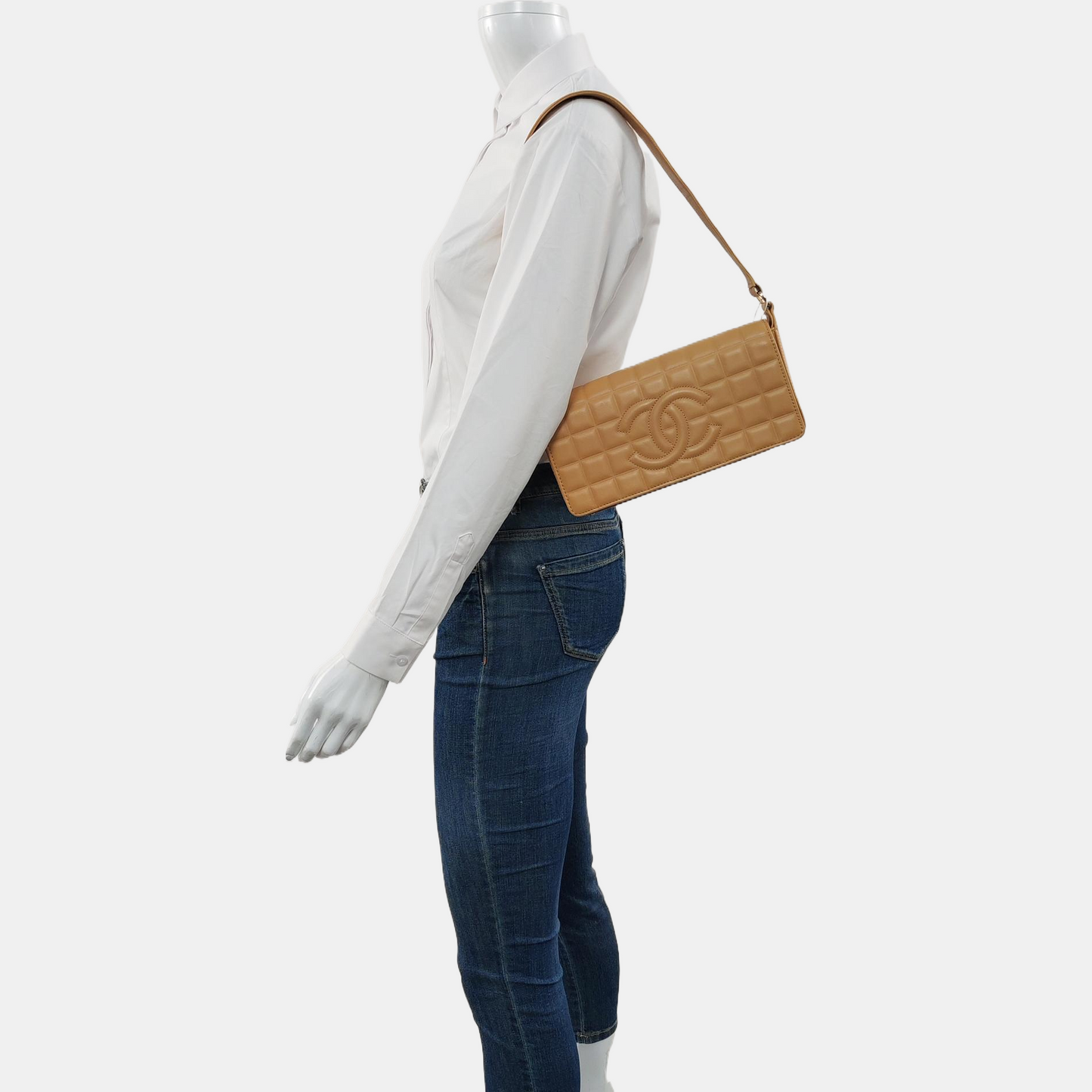 CHANEL CHOCOLATE BAR Khaki Lamb Skin Ice Grain Single Shoulder Bag with Gold Hardware, 8 Clasp-(SKU)-967802267