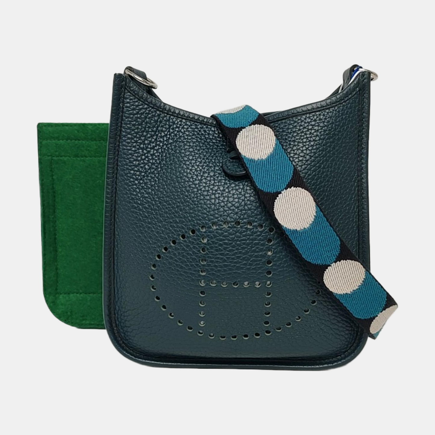 HERMÈS Evelyne 17 Pine Green Clemence Leather Cut-Out Evelyne Bag with Silver Hardware C-(SKU)-968742099