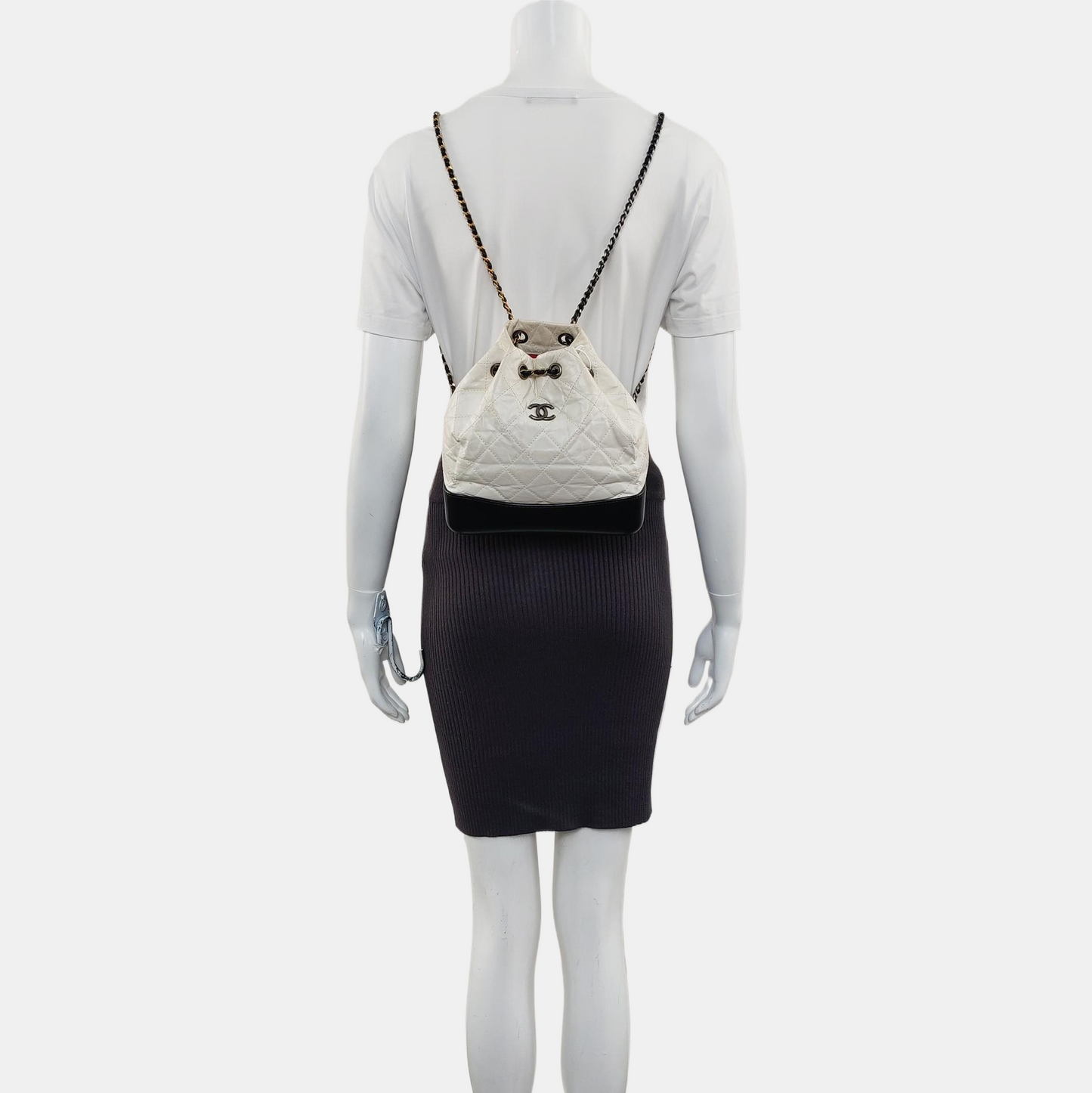 CHANEL GABRIELLE small size white leather quilted Gabrielle bag, backpack with gold ruthenium hardware and 24 chain links-(SKU)-968674094