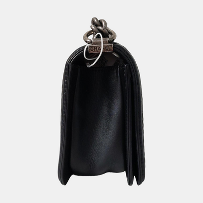 CHANEL BOY CHANEL Black Leather Quilted V-Stitch Crossbody Bag Rhodium Hardware 23 Openings Removable Strap-(SKU)-968641793