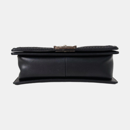 CHANEL BOY CHANEL Black Leather Quilted V-Stitch Crossbody Bag Rhodium Hardware 23 Openings Removable Strap-(SKU)-968641793