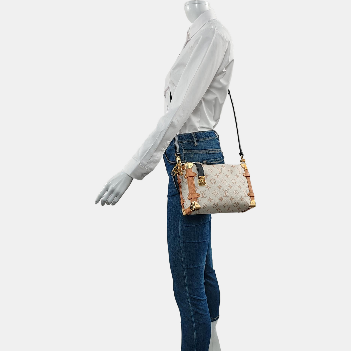 LOUIS VUITTON SOFT TRUNK Medium White Coated Canvas Monogram Soft Trunk Shoulder Bag with Detachable Strap, Gold Hardware-(SKU)-968883980
