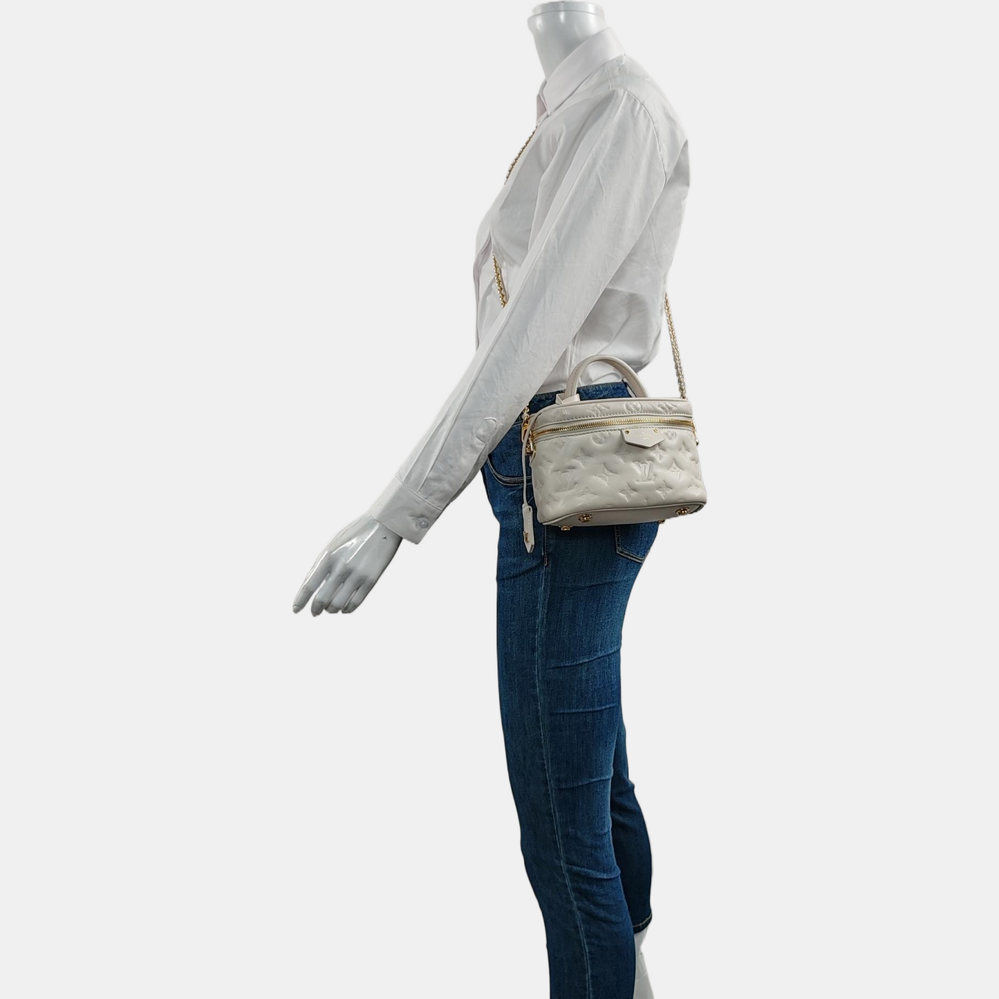 LOUIS VUITTON VANITY CHAIN POUCH Small White Monogrammed Lamb Leather Shoulder Bag with Detachable Strap-(SKU)-969880680