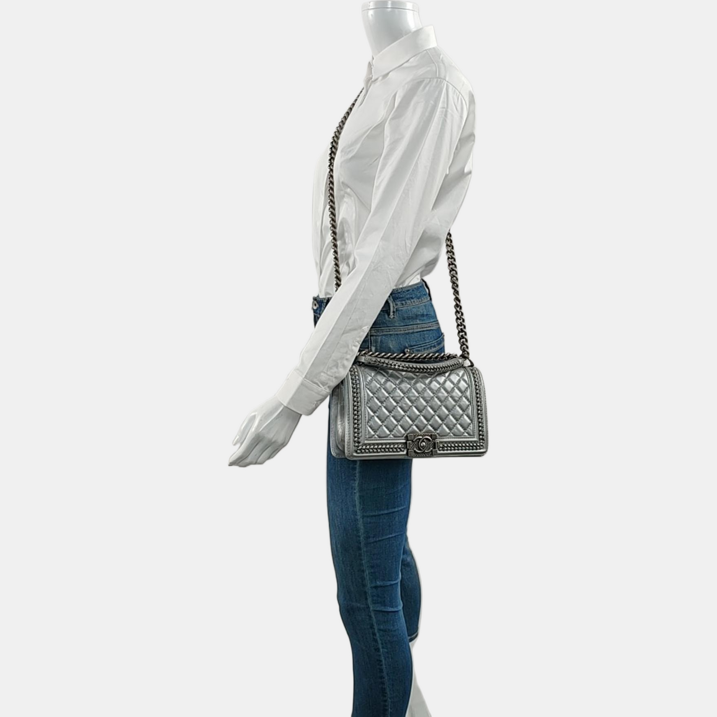 CHANEL BOY CHANEL Medium Silver Calfskin Quilted Shoulder Bag Crossbody Handbag Palladium Hardware 23 Clasp-(SKU)-969782038