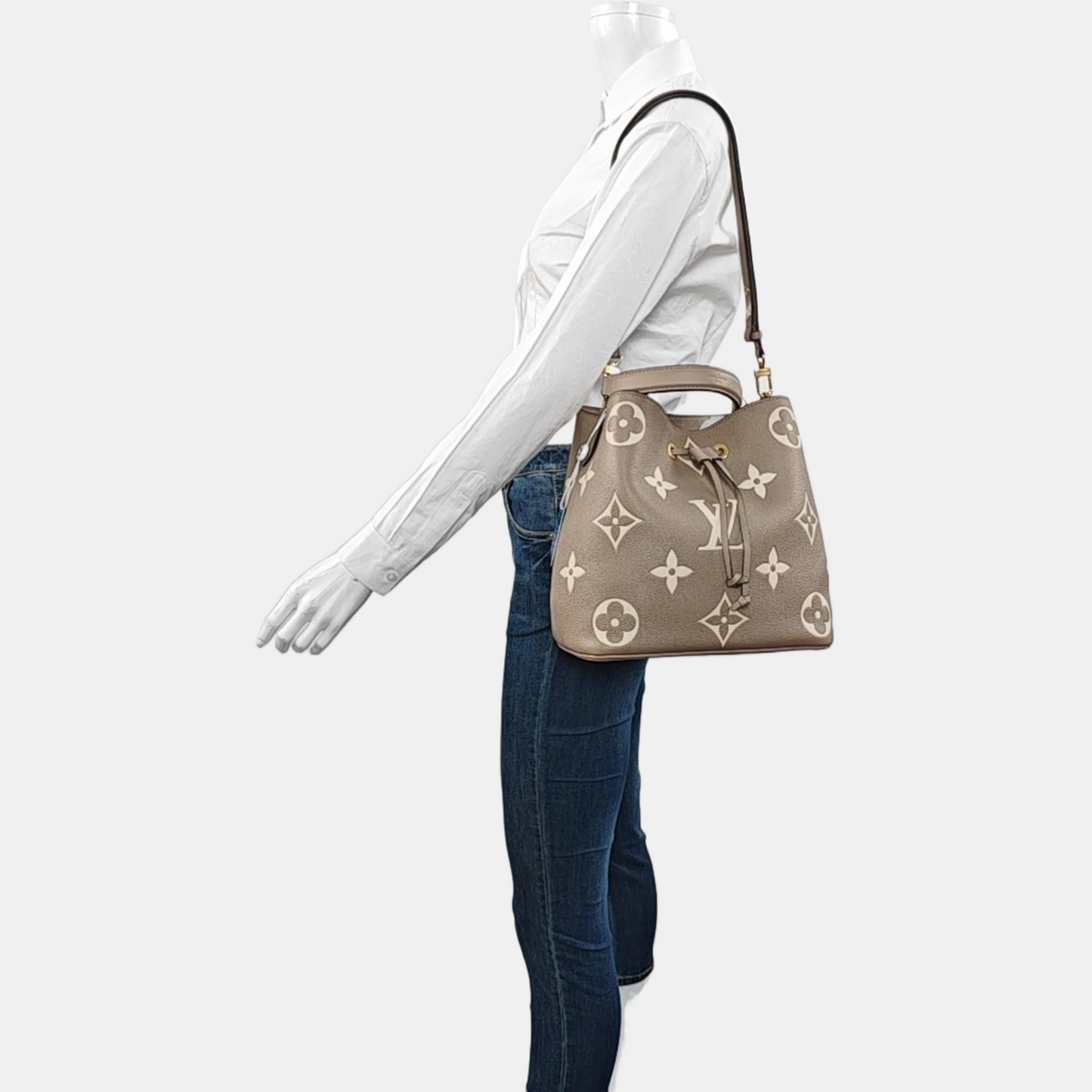 LOUIS VUITTON NÉONOÉ Medium size grey leather embossed Neonoé bag single shoulder bag with handle, gold hardware, 2 interior pockets, removable shoulder strap-(SKU)-971042699
