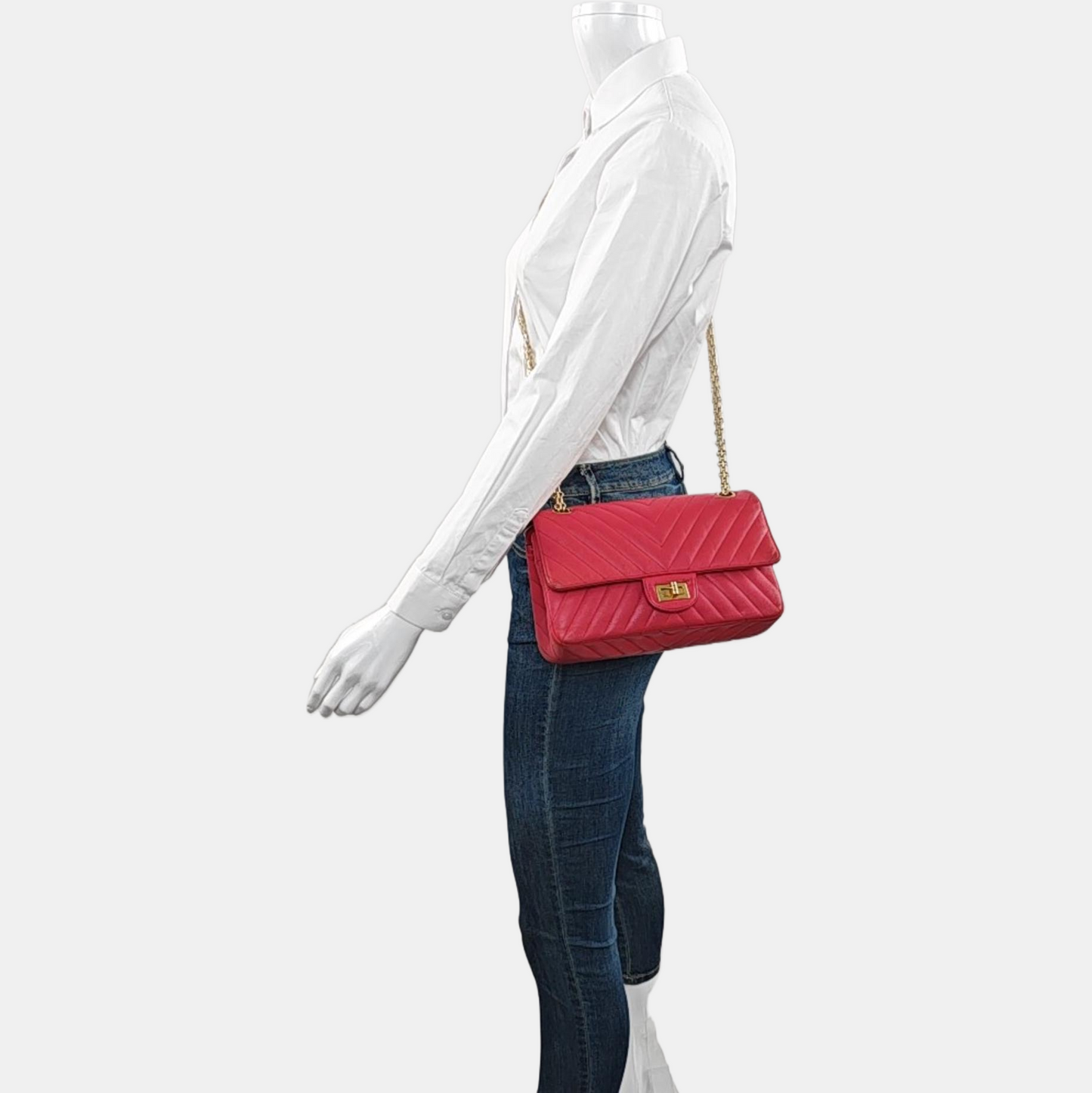 CHANEL 2.55 Small, red lamb skin, quilted V pattern, chain strap, gold hardware, size 23-(SKU)-971107723