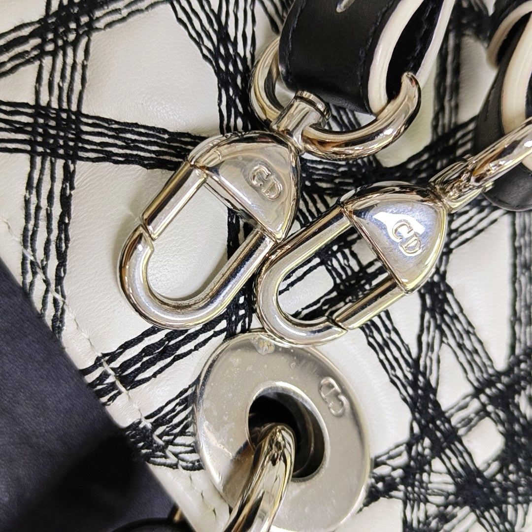 DIOR Lady Dior White Lamb Leather Printed Shoulder Bag Crossbody Bag Silver Hardware Removable Strap-(SKU)-969826731