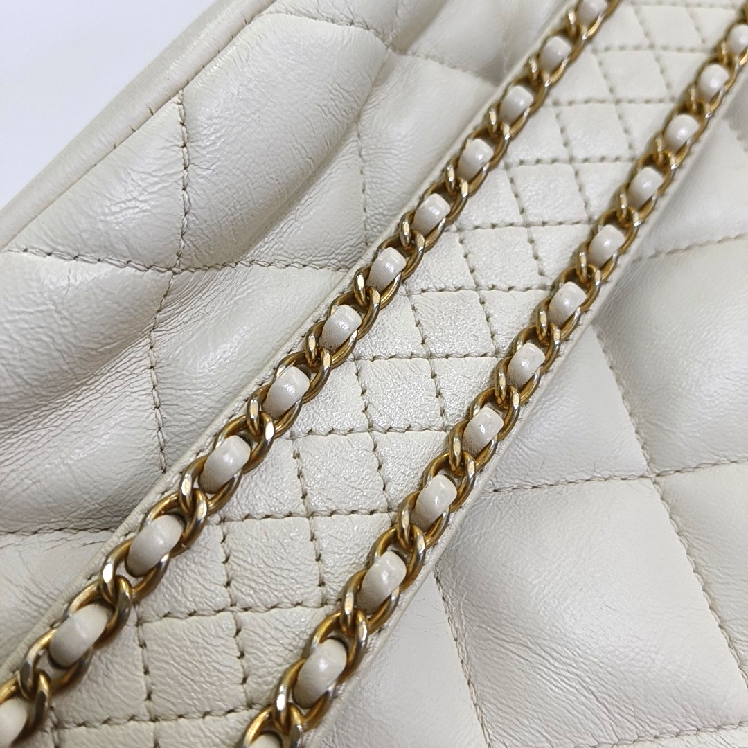 CHANEL DRAWSTRING Large White Lamb Leather Quilted Shoulder Bag with Removable Strap-(SKU)-963594078