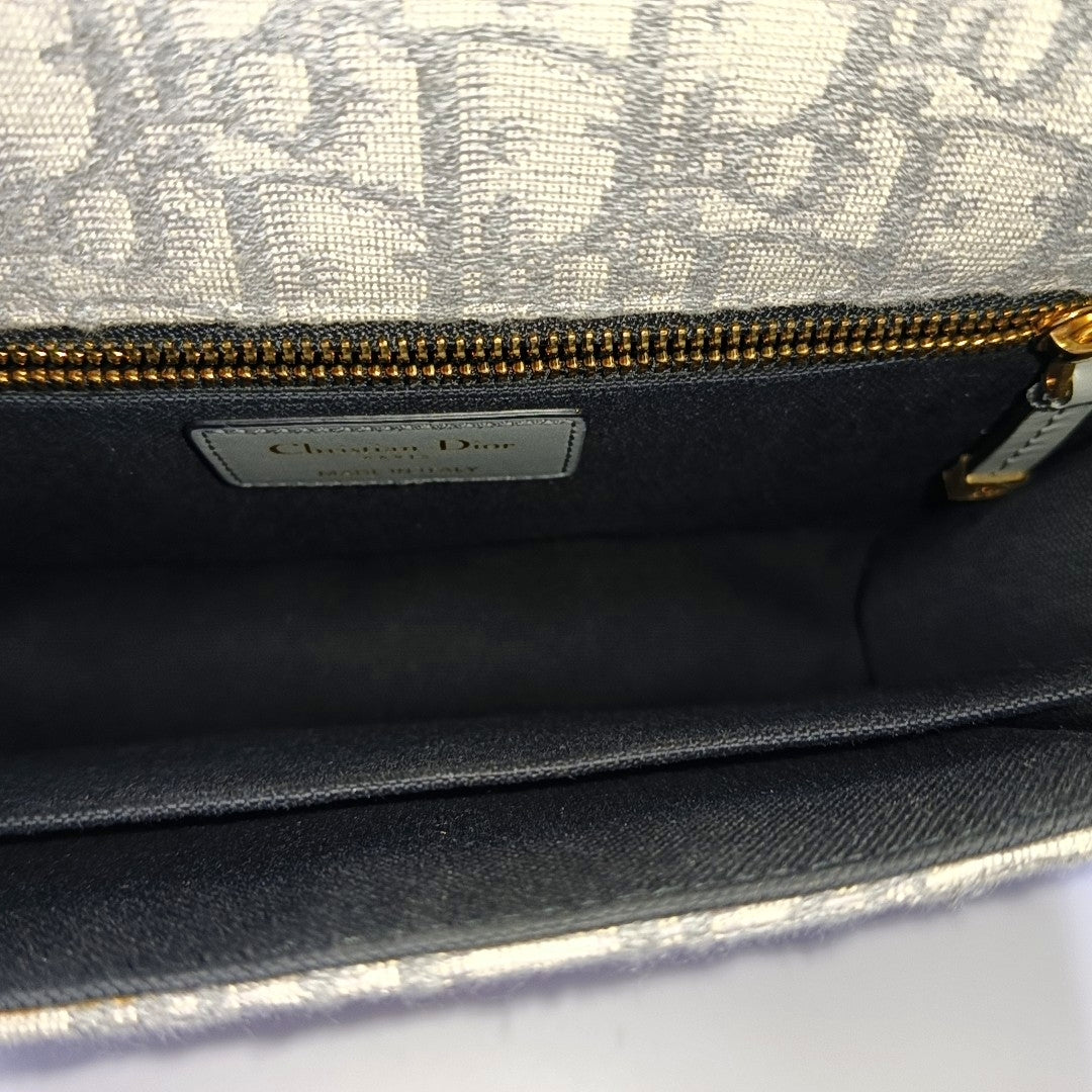 DIOR 30 Montaigne Light Gray Canvas Monogram Embroidered Montaigne Bag Crossbody Shoulder Bag Gold Hardware Removable Strap-(SKU)-968741552