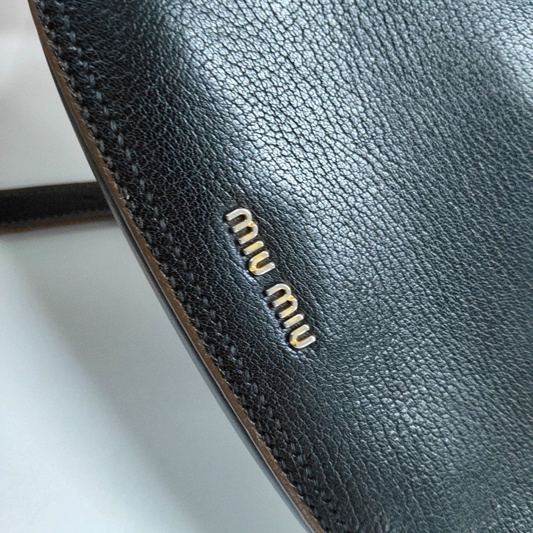 Miu Miu Dahlia Black Cowhide Single Shoulder Bag Crossbody Bag Golden hardware-(SKU)-956647295