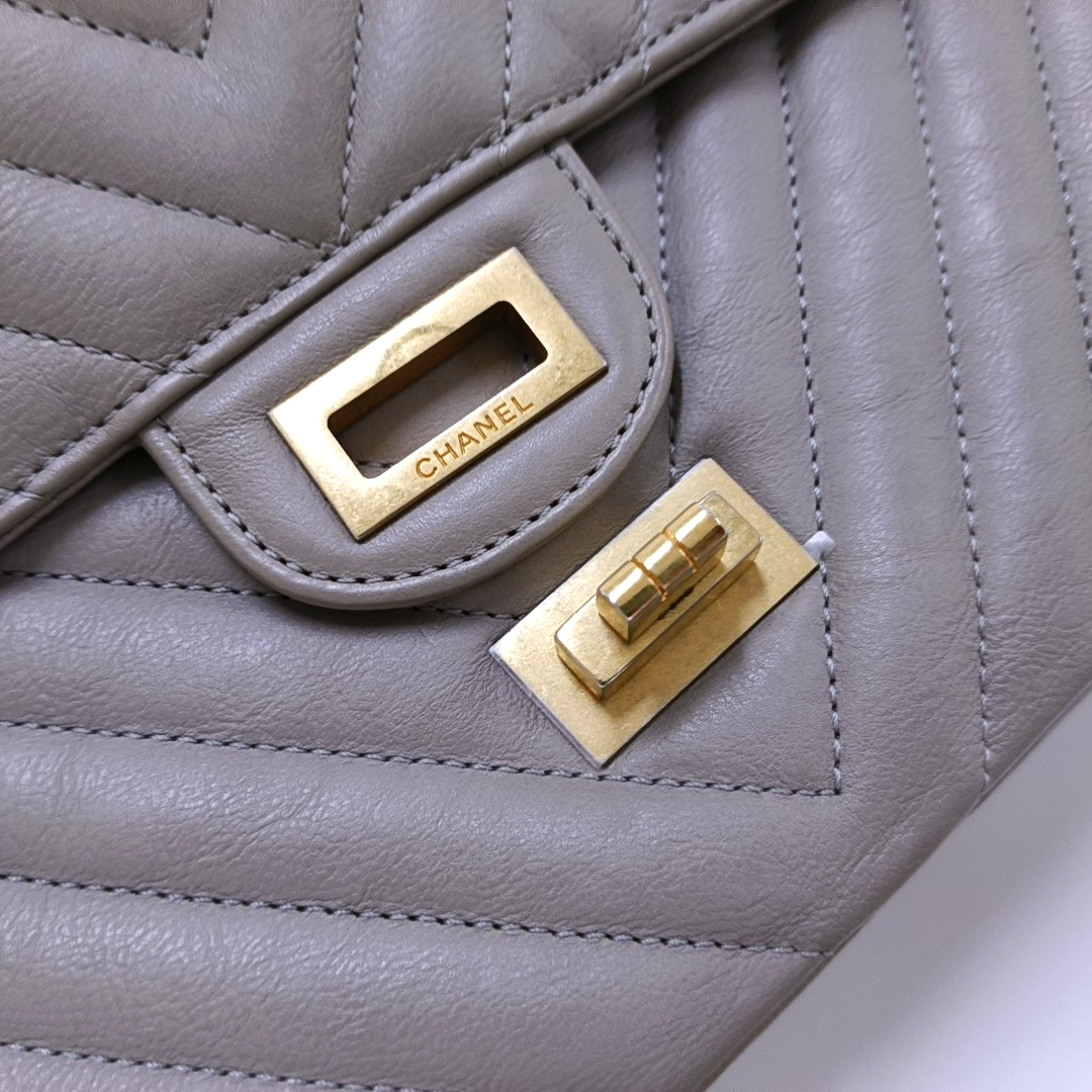 CHANEL 2.55 Grey Caviar Leather V-Shape Shoulder Bag with Gold Hardware, 27 Clasps-(SKU)-964136214