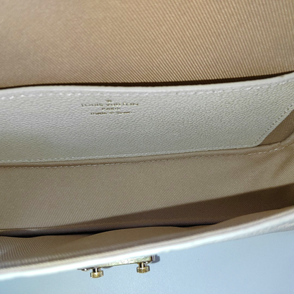 LOUIS VUITTON MÉTIS Beige Calfskin Monogram Embossed Shoulder Bag with Gold Hardware and Detachable Strap, Complete Accessories-(SKU)-962622859