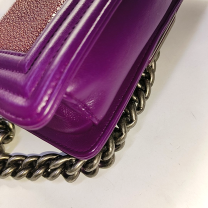 CHANEL BOY CHANEL Small Pink Pearl Fish Leather Quilted Diagonal Shoulder Bag with Detachable Strap-(SKU)-958631912