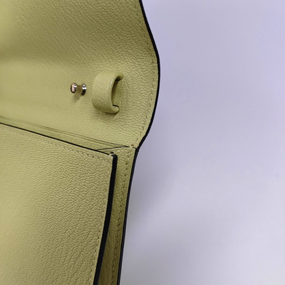 HERMÈS Clic 16 Absinthe green Chèvre Mysore leather Clic 16 bag crossbody bag with handle, silver hardware, U, removable shoulder strap-(SKU)-955630139