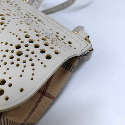 BURBERRY White leather horse race pattern hollow crossbody bag/shoulder bag Golden hardware-(SKU)-960246939