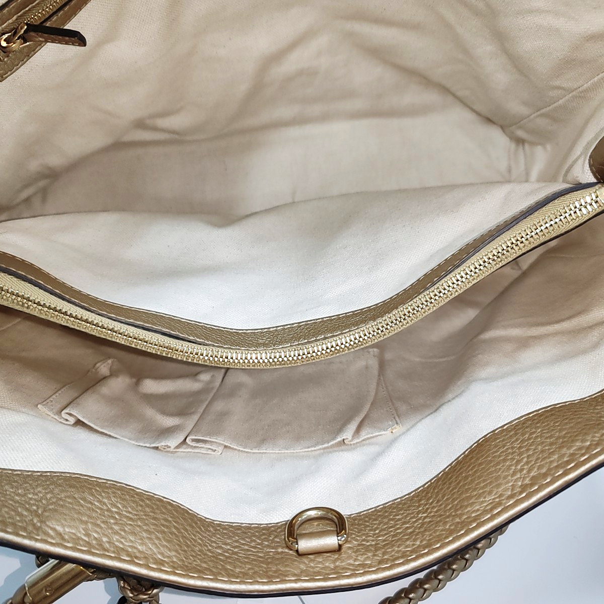 GUCCI Bella Gold Cowhide Fringe Woven Handbag Golden hardware-(SKU)-935482640