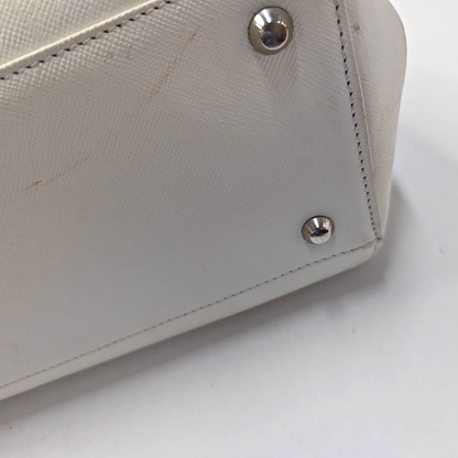 BURBERRY Tote bag Small size White Cowhide Textured Handbag Silver Hardware-(SKU)-946077428