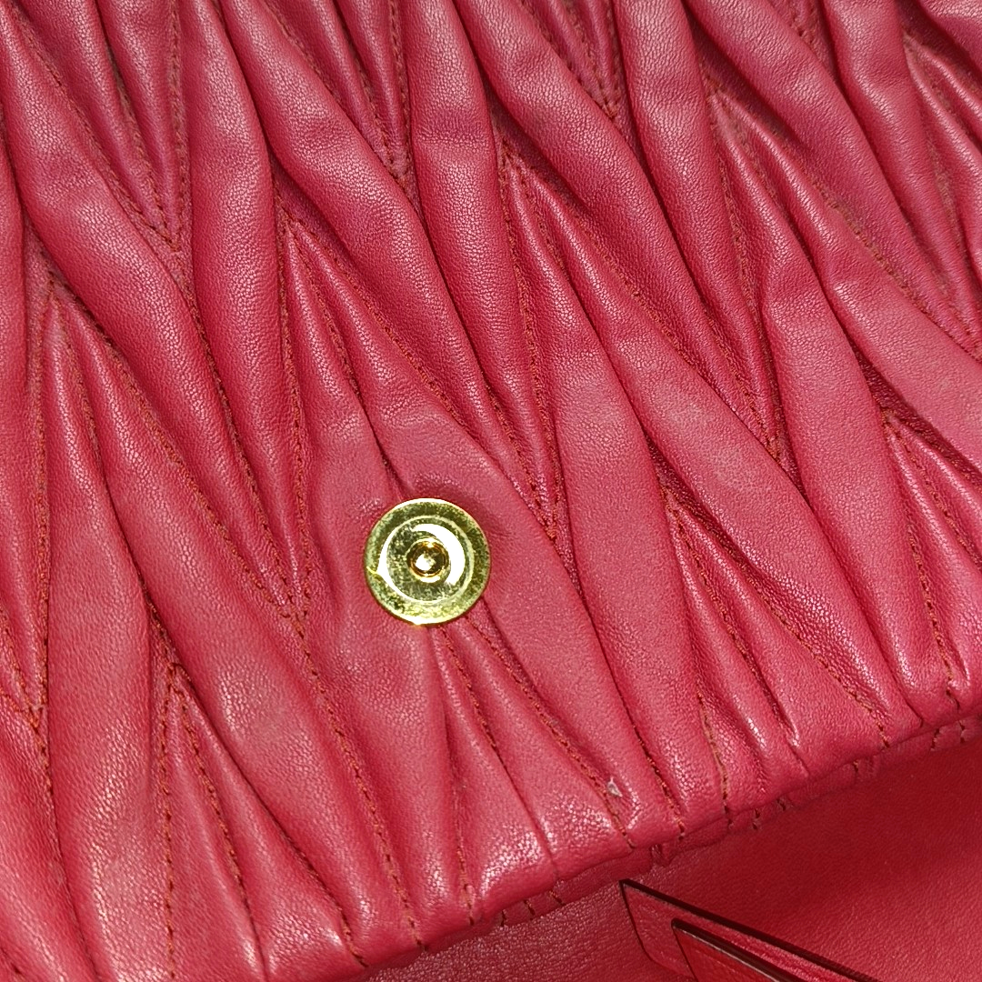 Miu Miu Red Sheepskin Quilted Clutch Bag Handbag Single Shoulder Bag Golden hardware-(SKU)-957691909