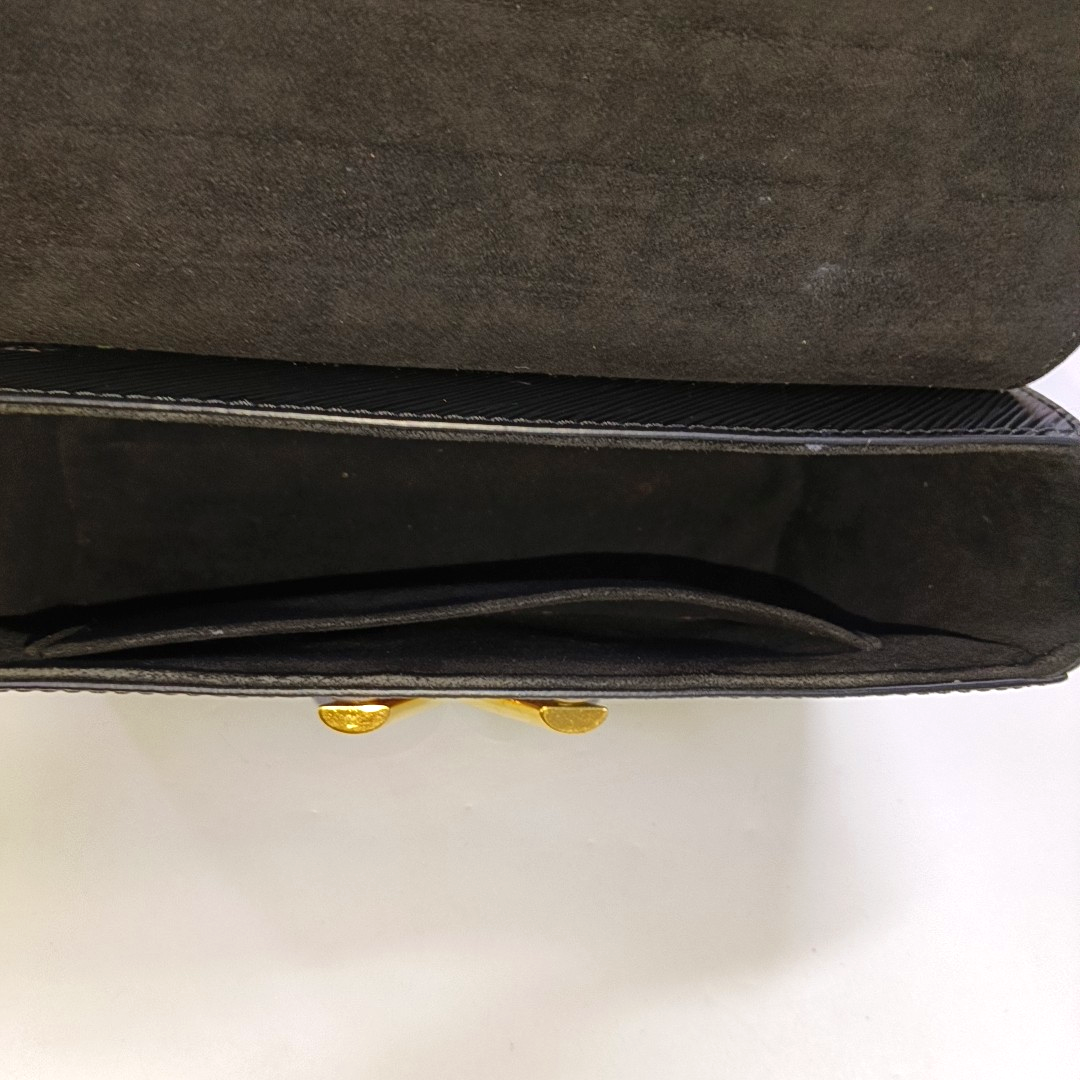 LOUIS VUITTON TWIST Medium size black EPI leather water wave crossbody bag single shoulder bag handbag golden hardware detachable shoulder strap accessories complete-(SKU)-961570654