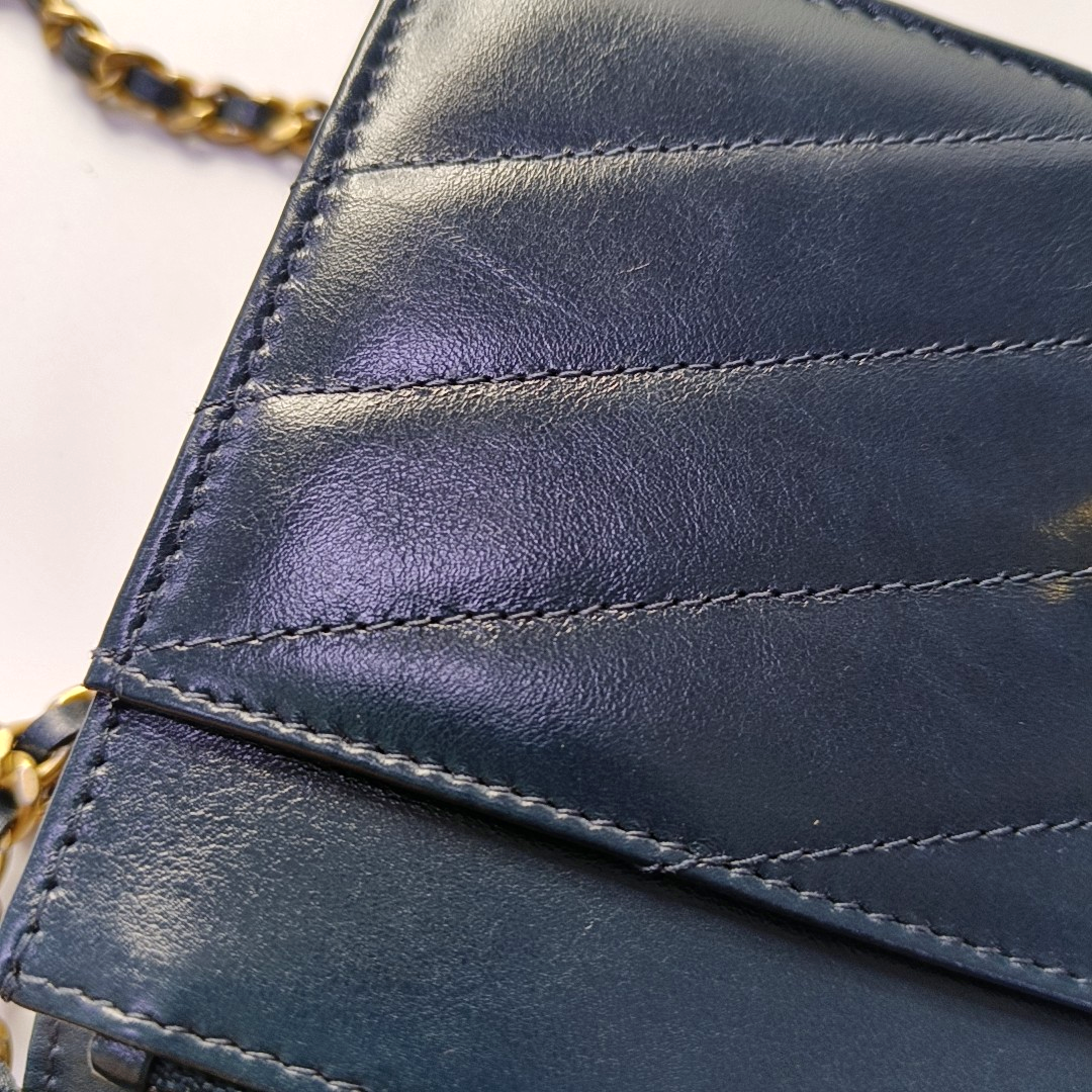 CHANEL MEDAL ENVELOPE Dark Blue Calfskin Quilted V-Shape Shoulder Bag with Gold Hardware-(SKU)-963604002