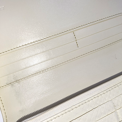 BURBERRY White snake skin wallet Golden hardware-(SKU)-935689724
