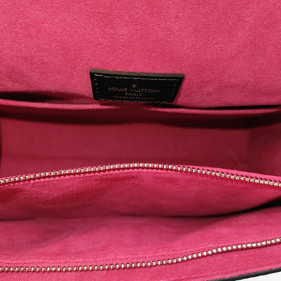 LOUIS VUITTON CLUNY BB Black EPI Calfskin Water Ripple Pattern Shoulder Bag Tote Bag Crossbody Bag Silver Hardware Removable Strap Included Accessories Complete-(SKU)-968507164