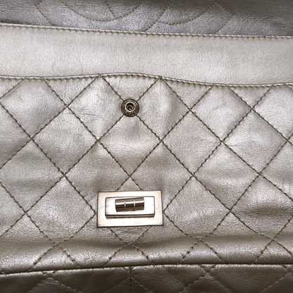 CHANEL 2.55 Silver Sheepskin Quilted Crossbody Shoulder Bag Silver Hardware 12 Flap-(SKU)-941216566