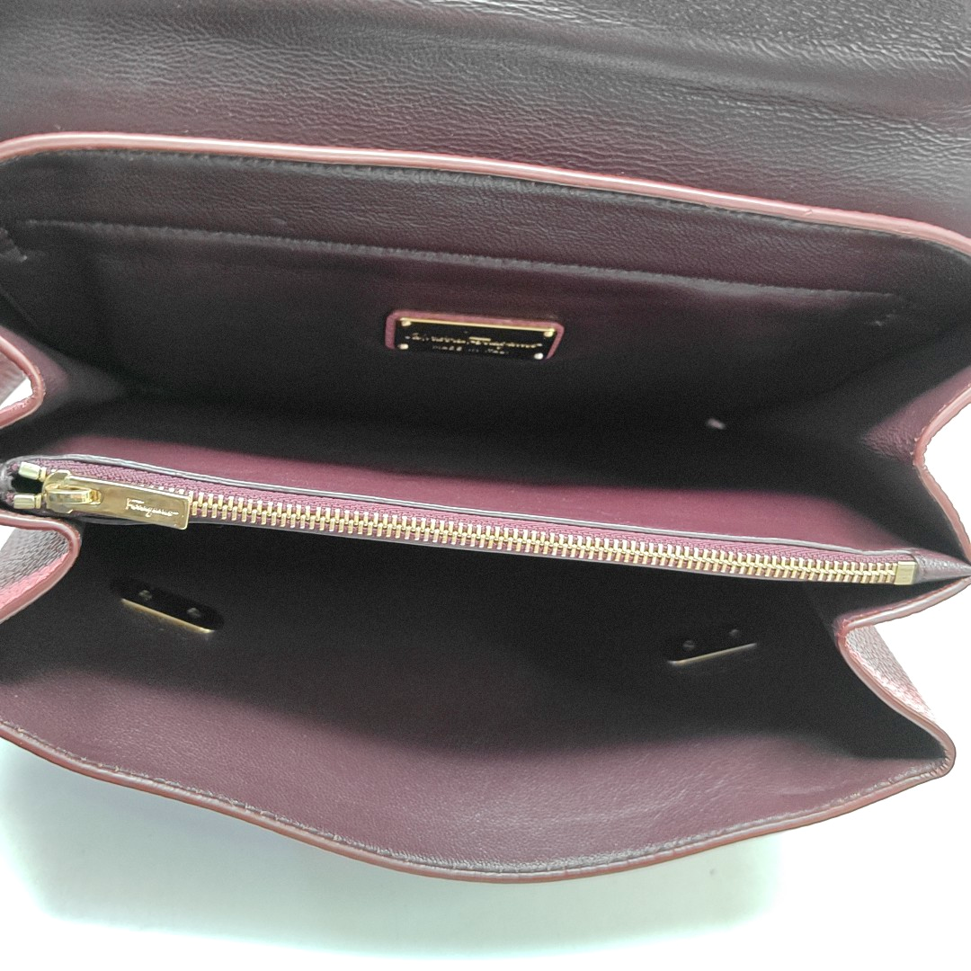FERRAGAMO Blush Pink Calfskin Crossbody Single Shoulder Bag Golden hardware-(SKU)-944292181