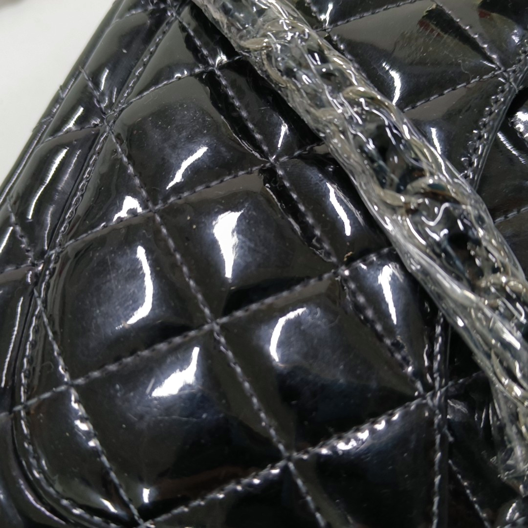CHANEL CLASSIC FLAP Mini Black Patent Leather Diamond Quilted Large Crossbody Bag Shoulder Bag Silver Hardware 17 Opening-(SKU)-961226830