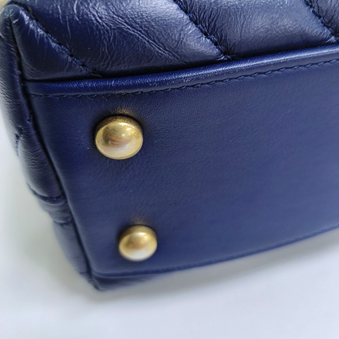 CHANEL COCO HANDLE Small Navy Blue Leather Quilted V Pattern Shoulder Bag with Detachable Strap, Gold Hardware, 26 Clasp-(SKU)-956703810
