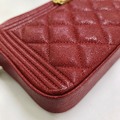 CHANEL BOY CHANEL Red Grained Calfskin Quilted Chevron Single Shoulder Bag Crossbody Bag Gold Hardware 28 Clasp Removable Shoulder Strap-(SKU)-954854363