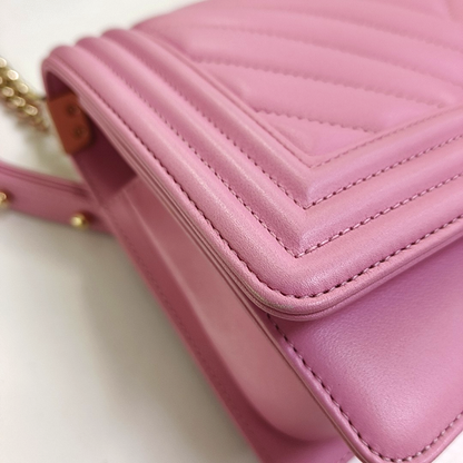 CHANEL BOY CHANEL Medium Size Pink Leather V-Shape Shoulder Bag Crossbody Bag Gold Hardware-(SKU)-953183002