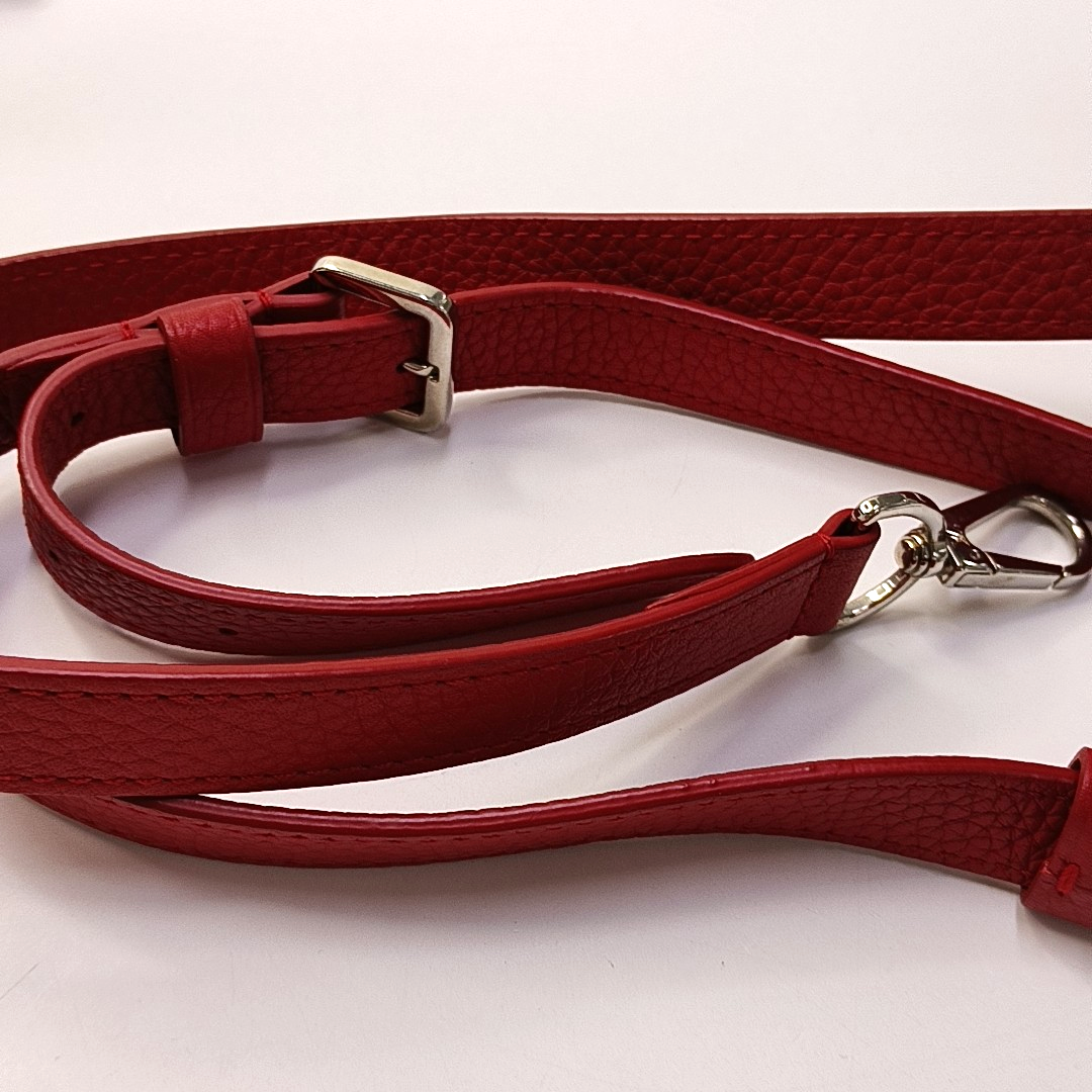 LOUIS VUITTON CAPUCINES Medium Red Leather Diagonal Shoulder Bag with Detachable Strap-(SKU)-958635265