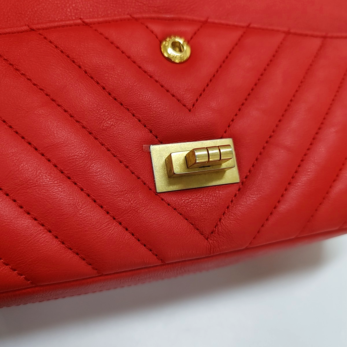 CHANEL 2.55 Small Size Red Leather Quilted V-Shape Shoulder Bag Crossbody Bag Gold Hardware 27 Clasp-(SKU)-956623582
