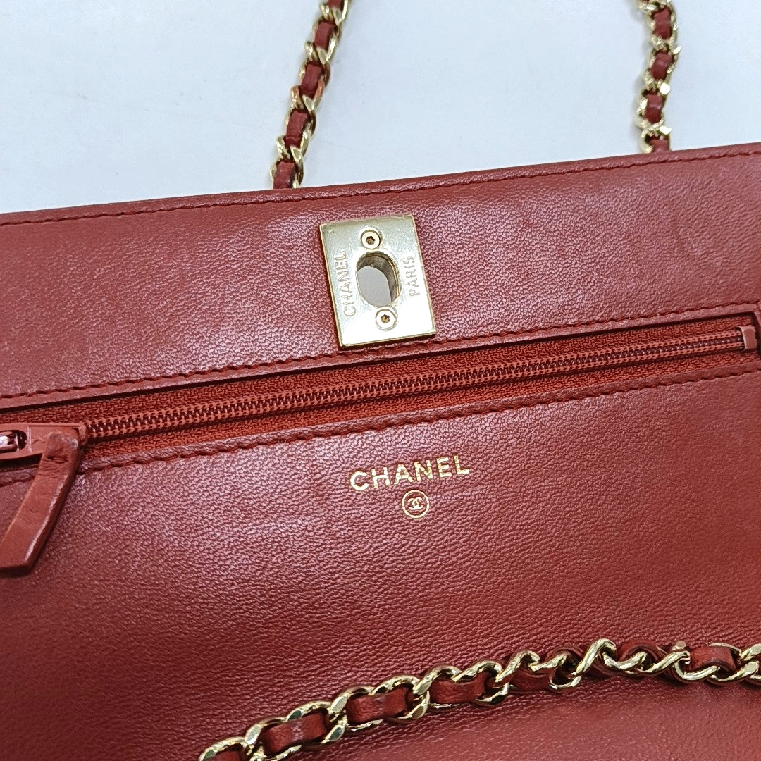CHANEL WOC Red Lamb Skin Quilted Shoulder Bag Crossbody Bag Golden Hardware 22 Clasp-(SKU)-969580158