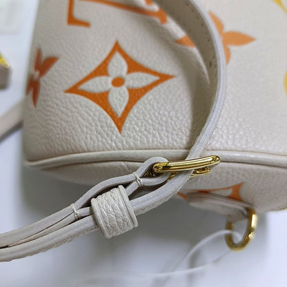 LOUIS VUITTON GRADIENT Mini Beige Leather Monogram Vernis Crossbody Shoulder Bag Hobo Bag with Gold Hardware and 2 Detachable Straps-(SKU)-967336179